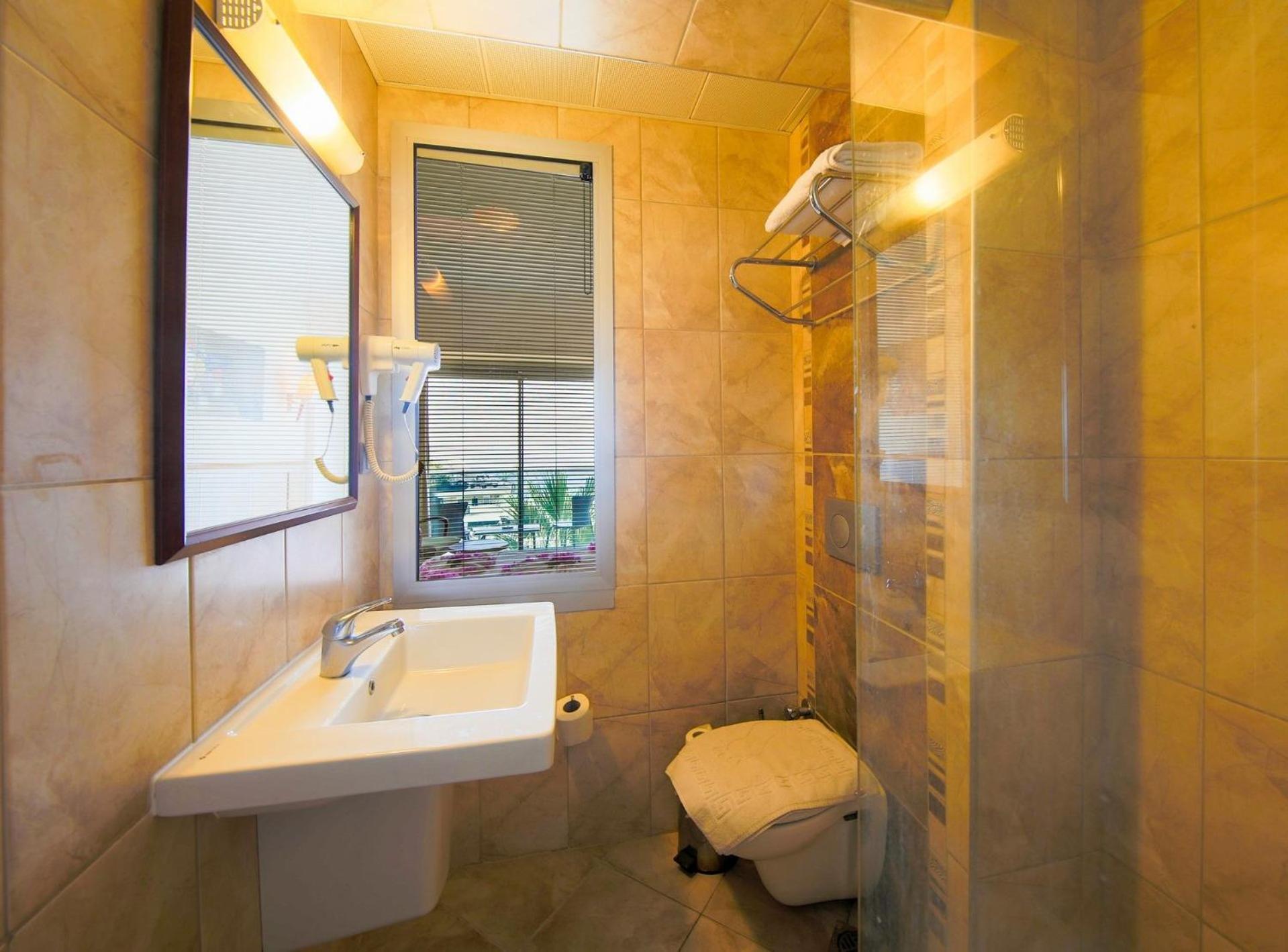 Double Room with Balcony and Sea View