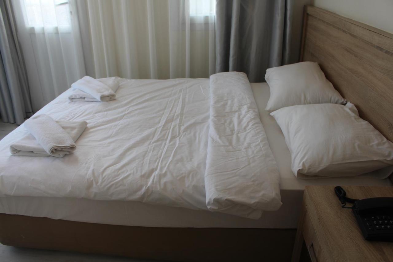 Standard Double or Twin Room,1084982704:JPEG