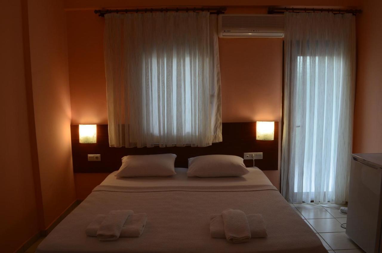 Economy Double Room,1299270901:JPEG