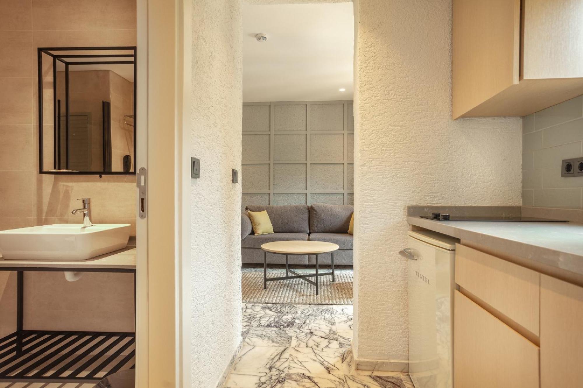 Two-Bedroom Apartment,1541091178:JPEG