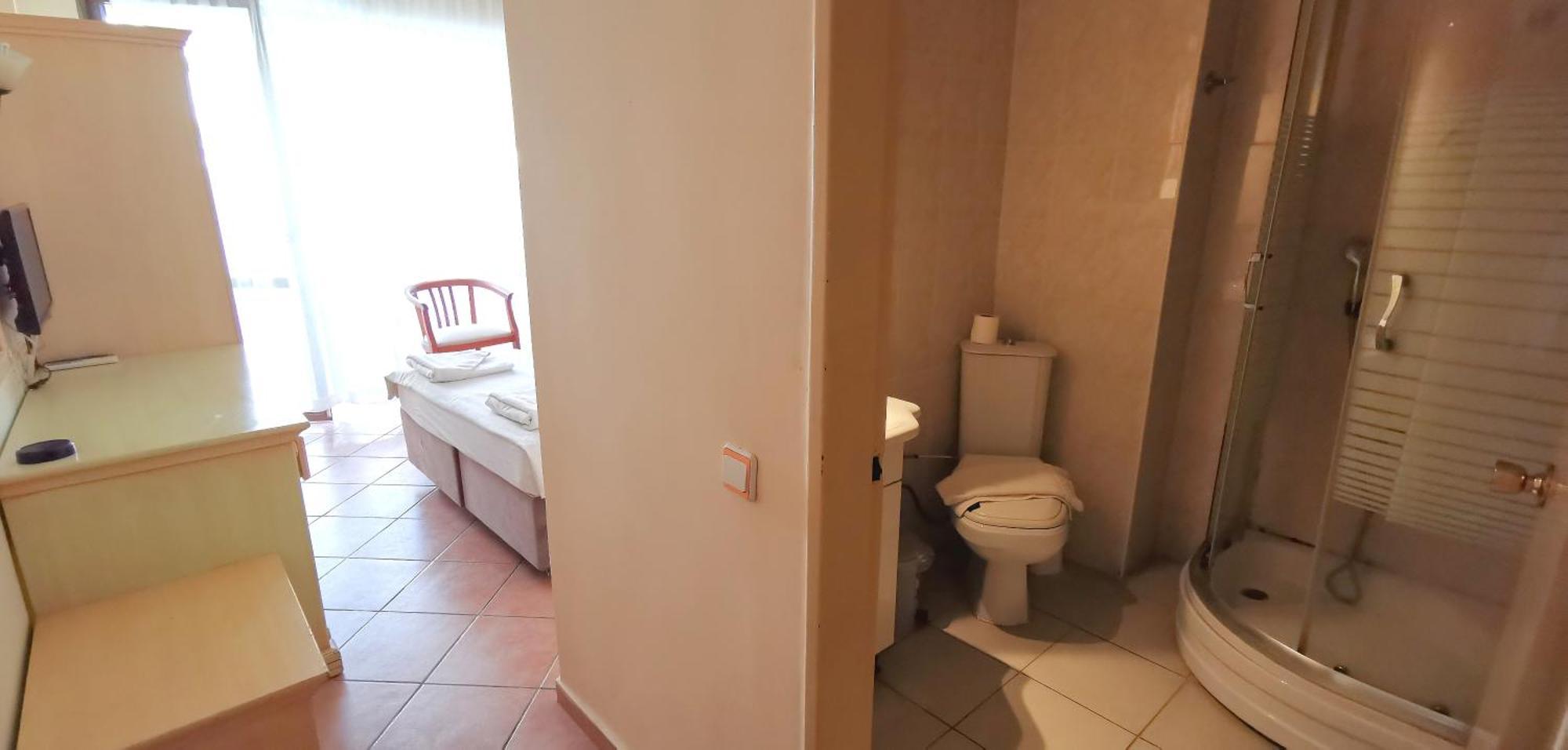 Double or Twin Room,1626357256:JPEG