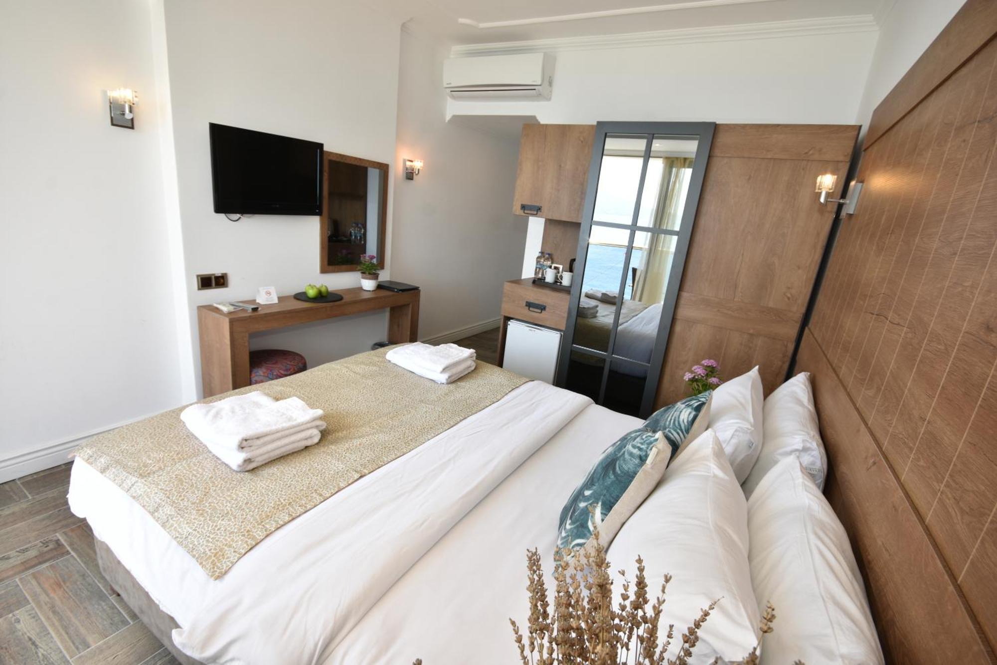 Standard Double Room,1644417006:JPEG