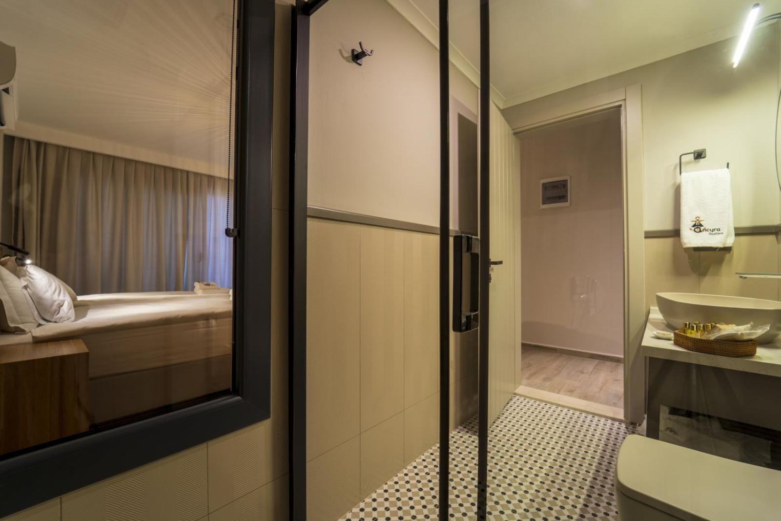 Suite with Sea View