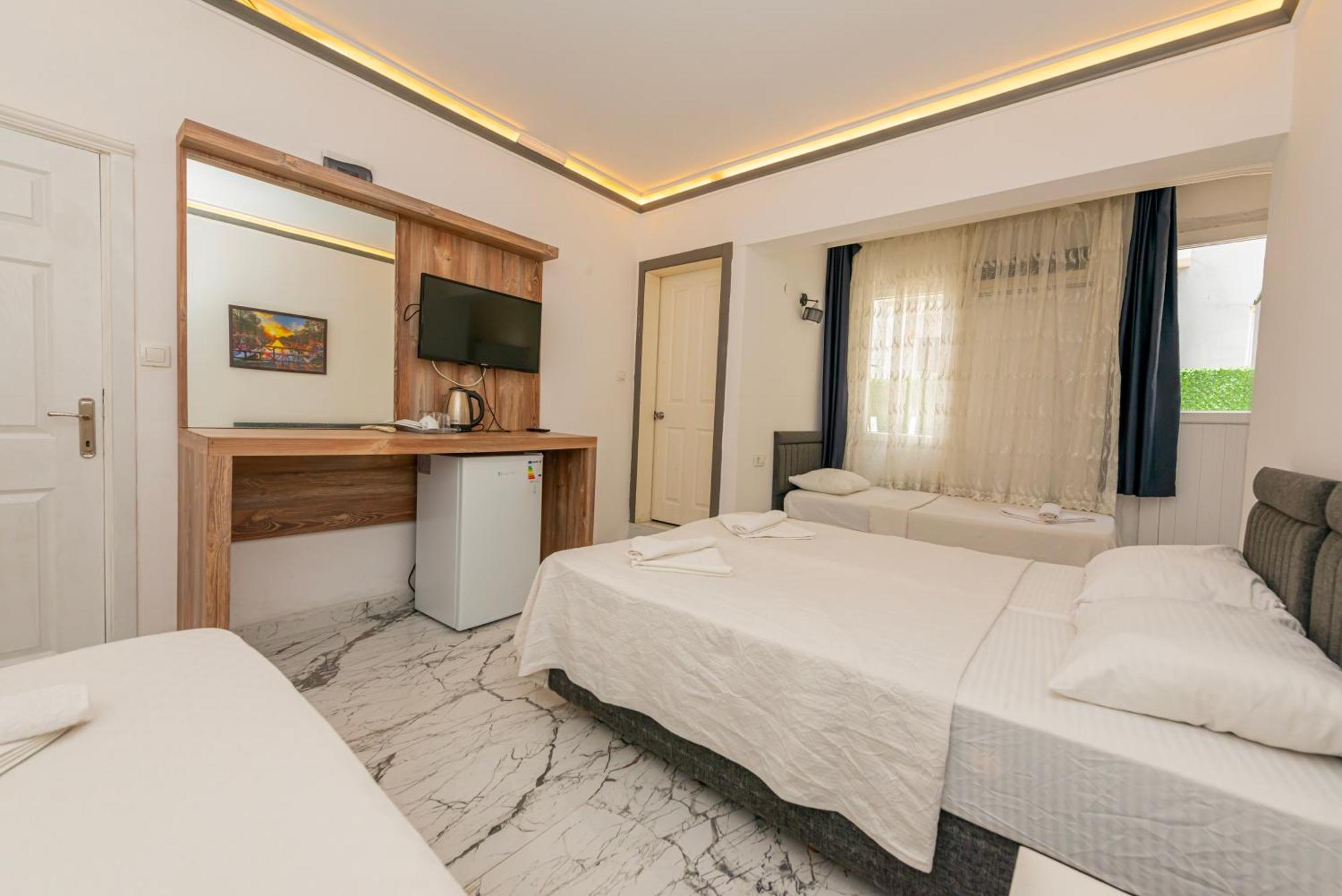 Quadruple Room Balcony,1672646477:JPEG