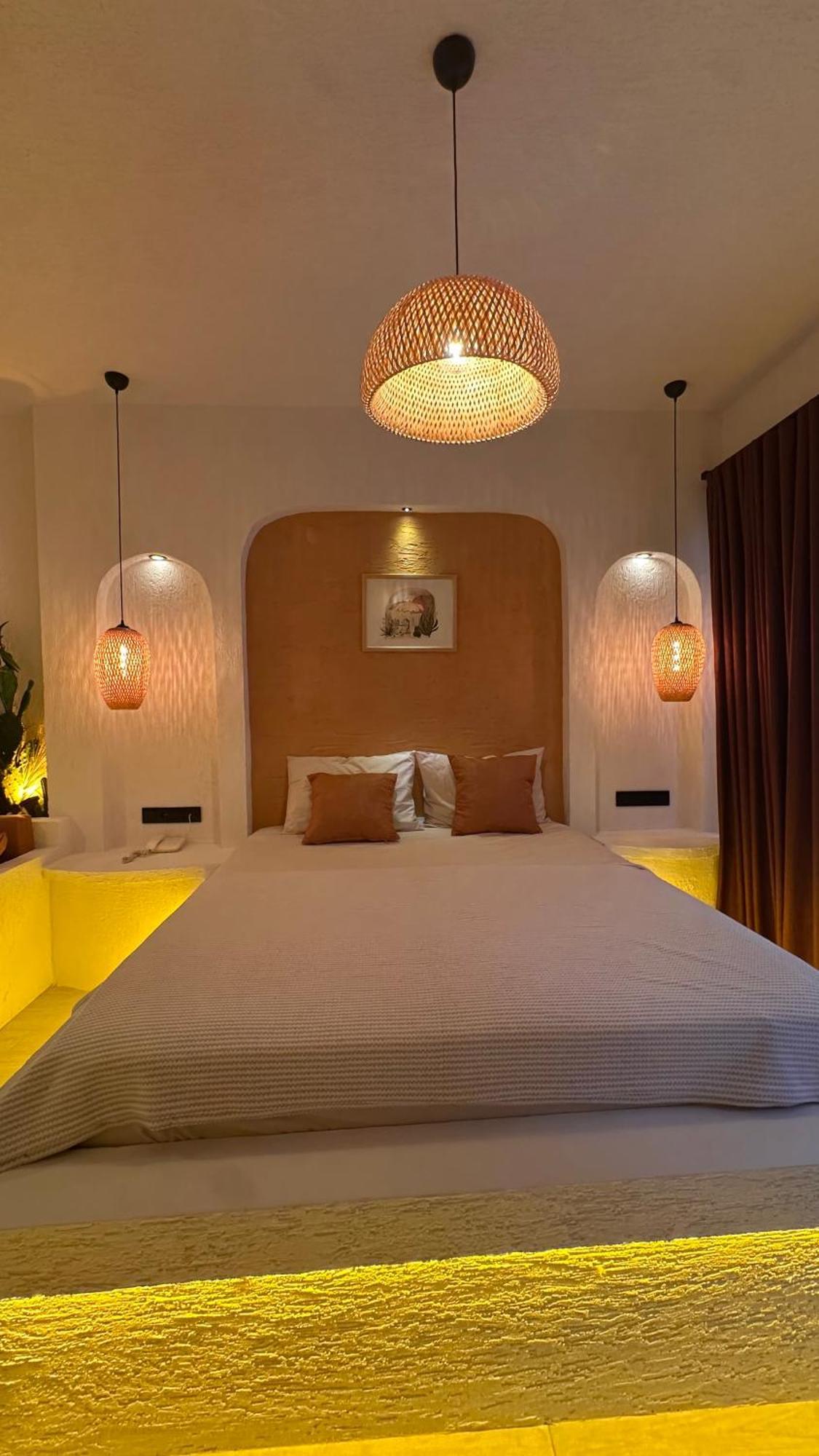 Deluxe Double or Twin Room Pool Access