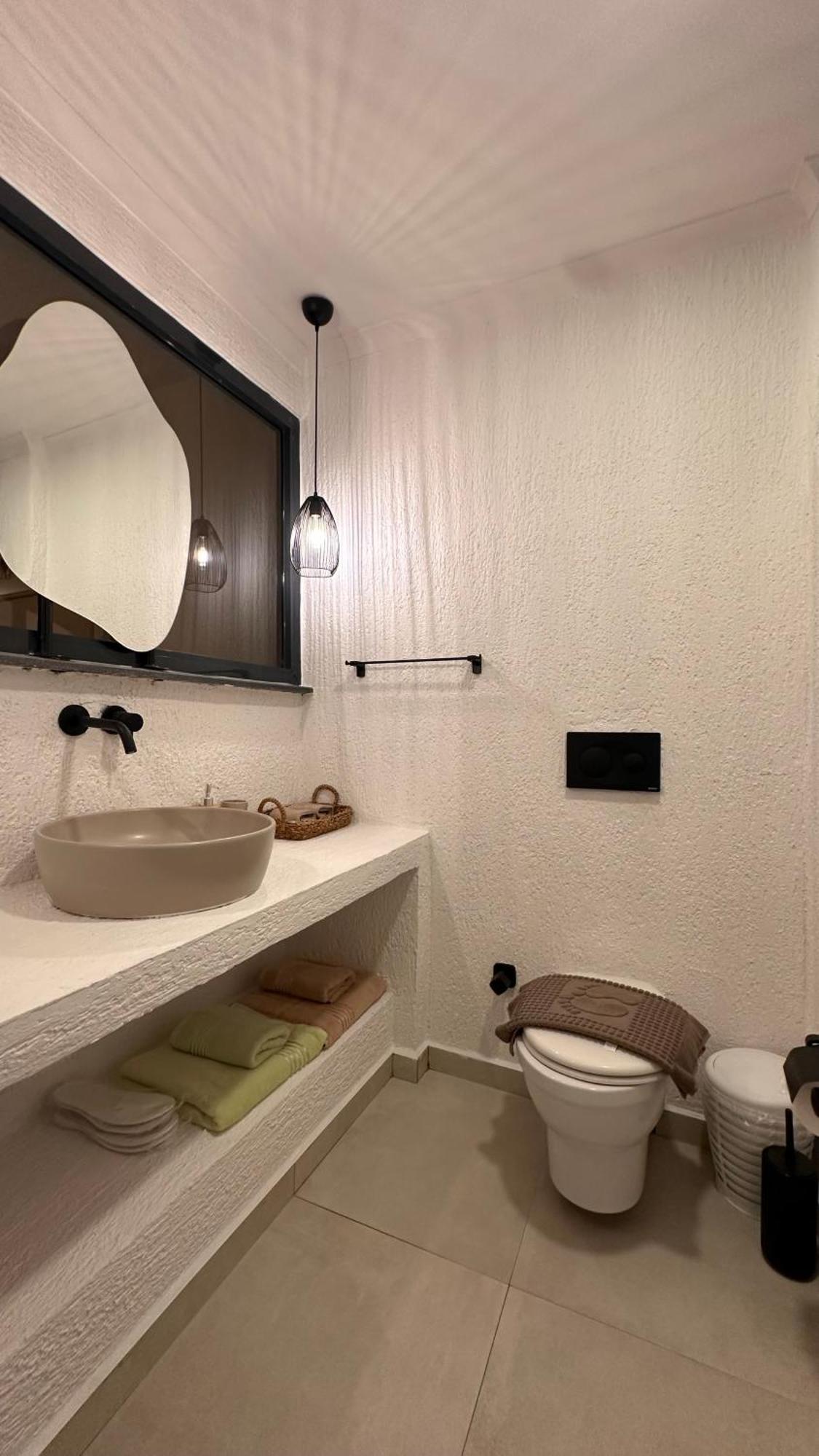 Deluxe Double or Twin Room Pool Access