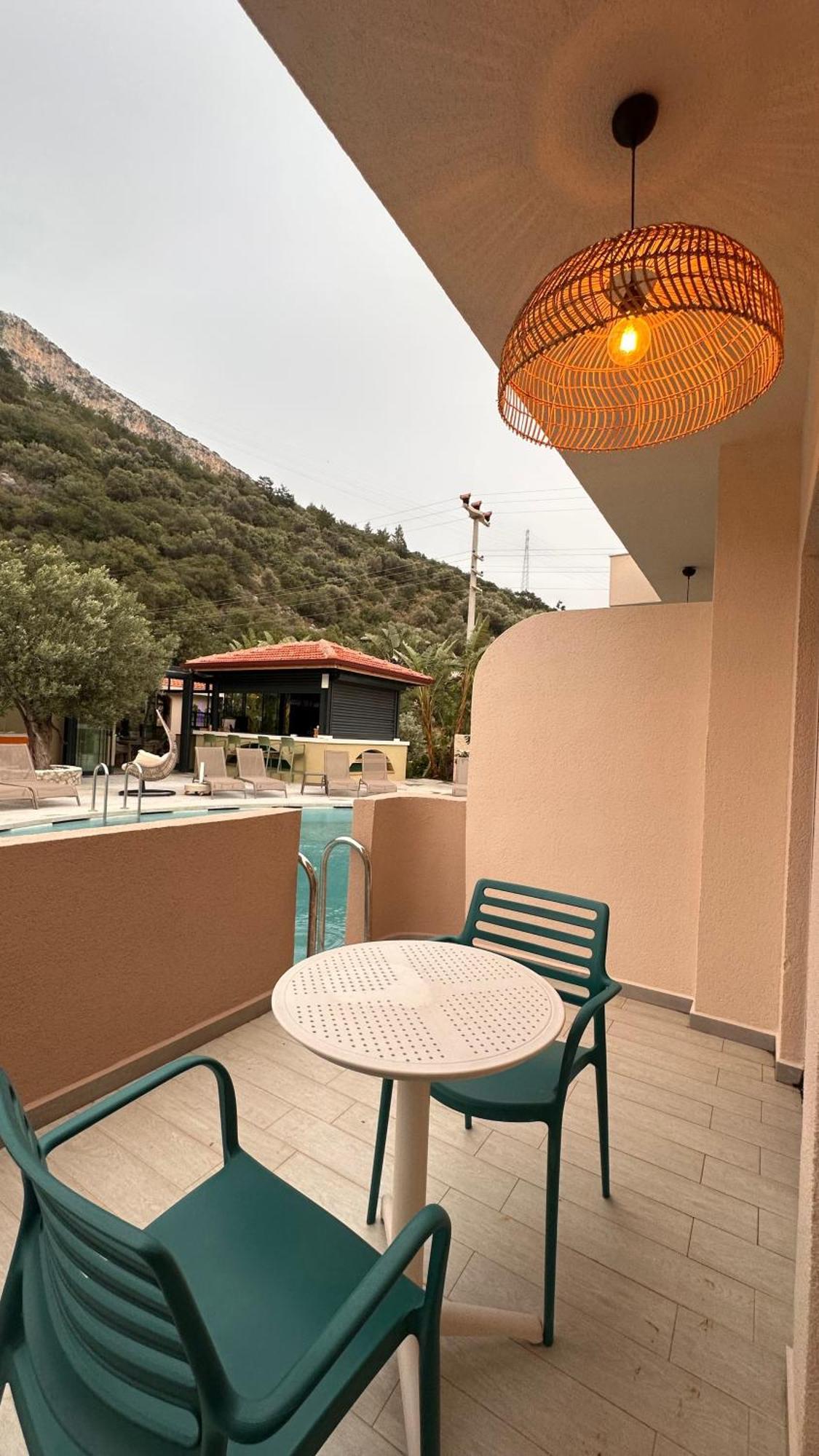 Deluxe Double or Twin Room Pool Access
