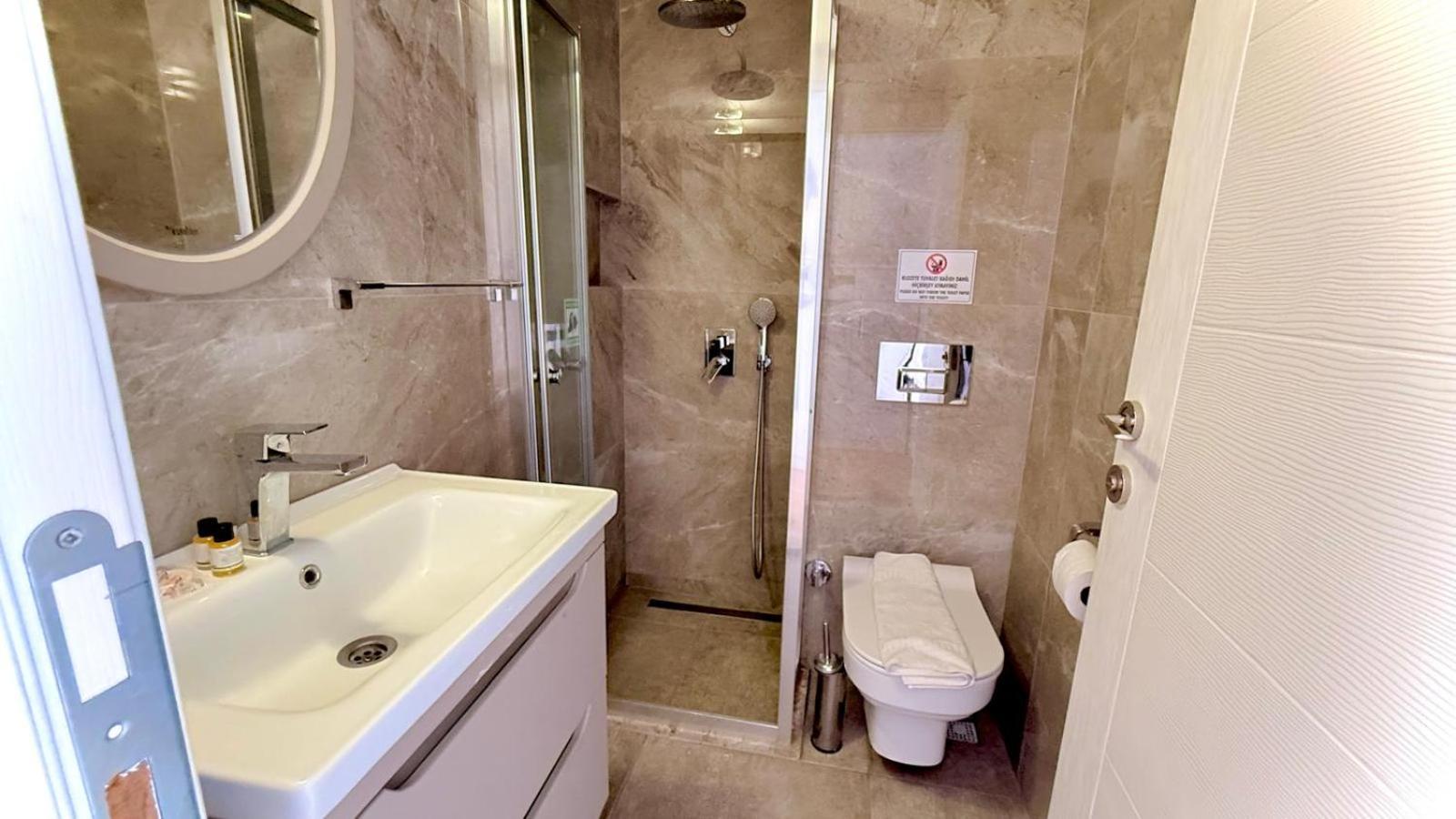 Single Room with Balcony,1704995798:JPEG