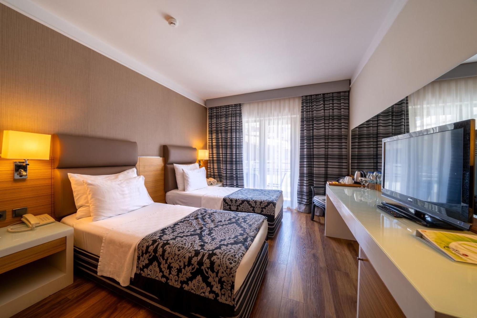 Standard Double or Twin Room,1739400905:JPEG