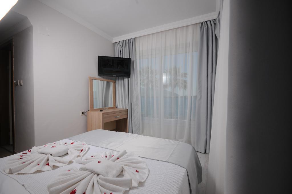Classic Triple Room,403234887:JPEG