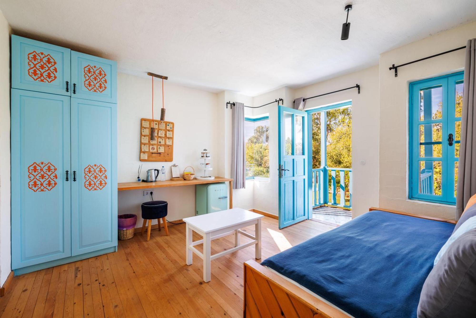 Standard Triple Room,1756424403:JPEG
