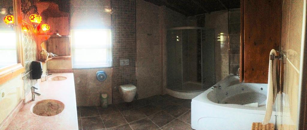 Deluxe Quadruple Room,823680128:JPEG