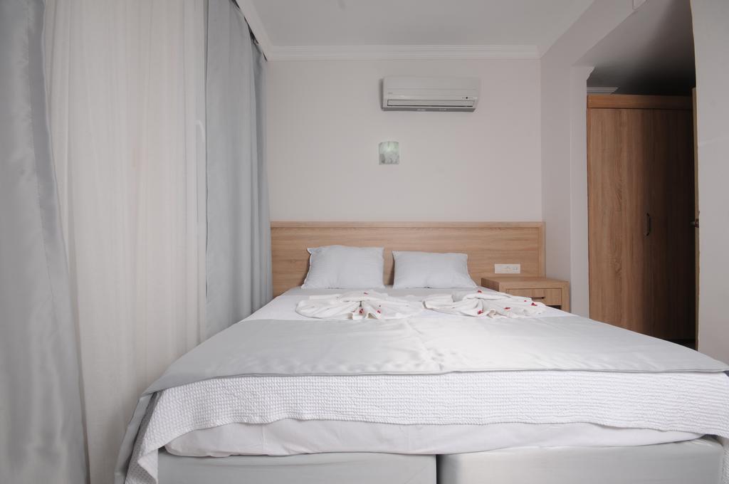 Quadruple Room,1084984795:JPEG