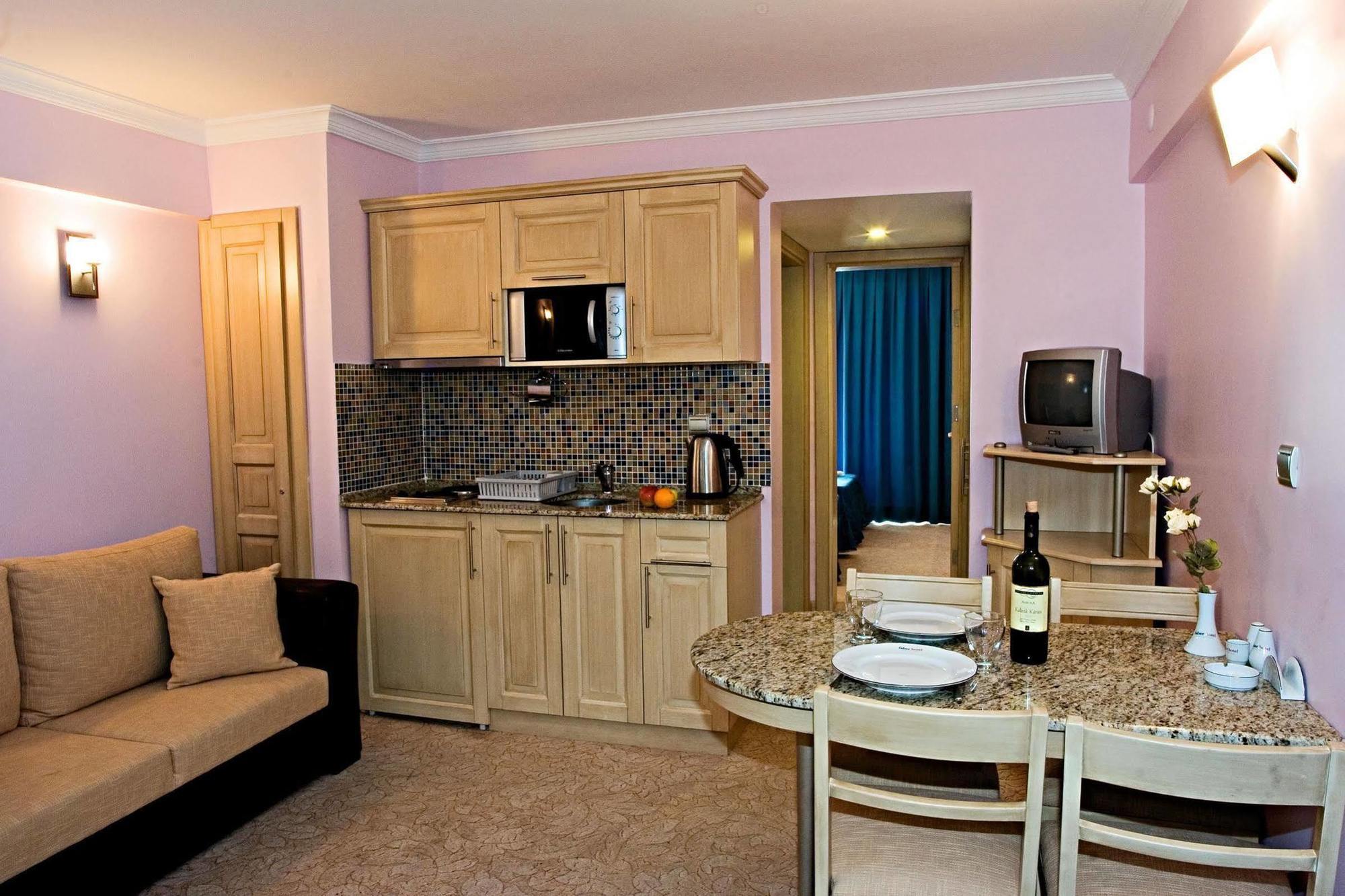 Apartment,275538625:JPEG