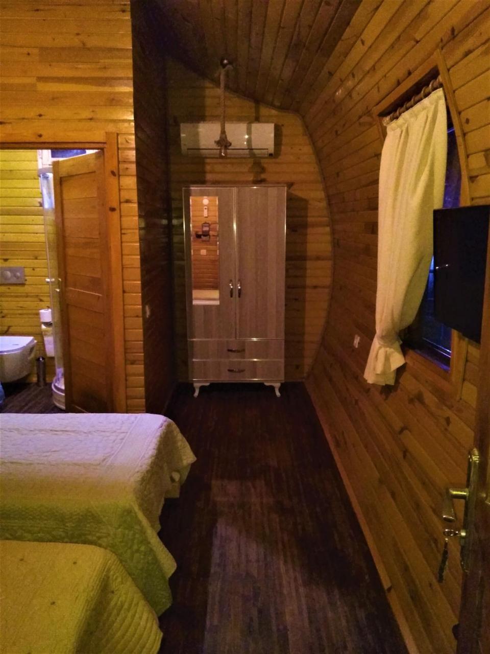 Deluxe Bungalow
