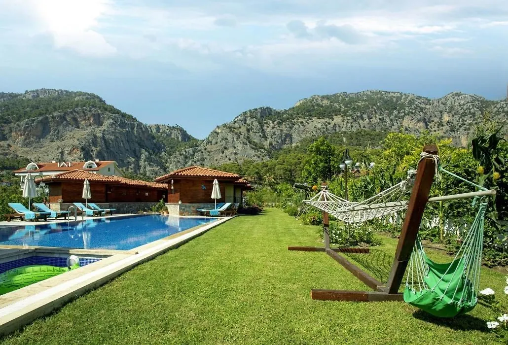 Sandal Hotel Goecek-1