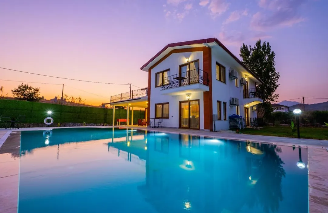 Ada Villa-1