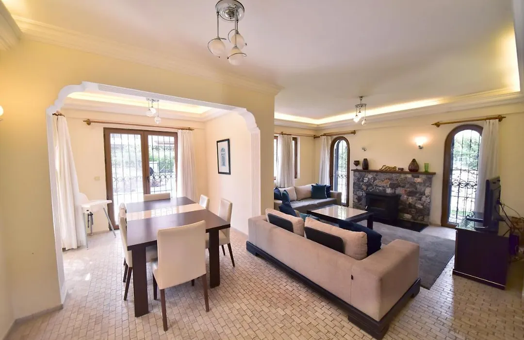 Villa Phoenix-1