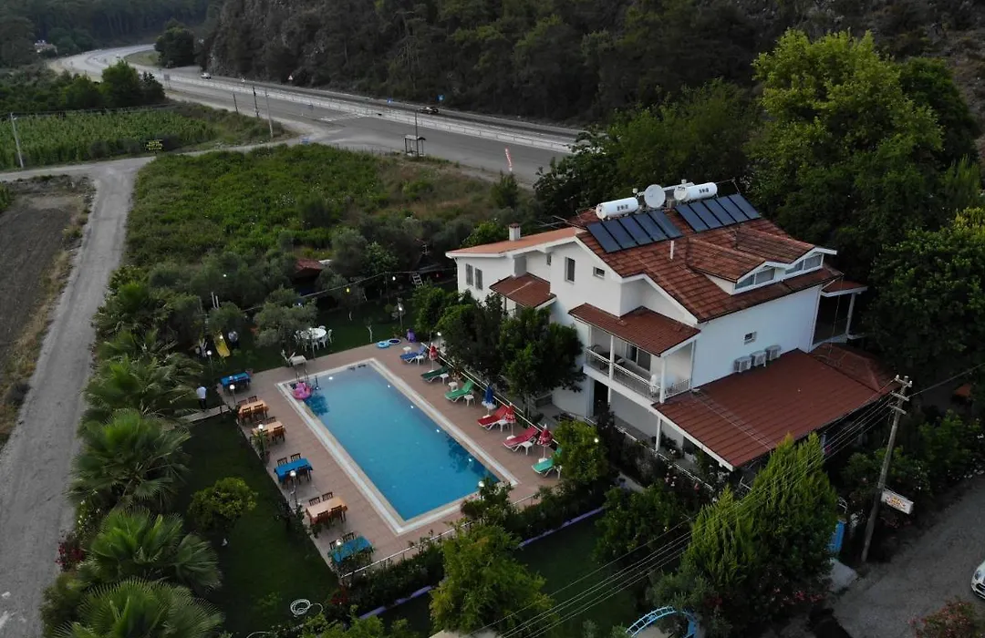 Guentur Hotel & Restaurant-1