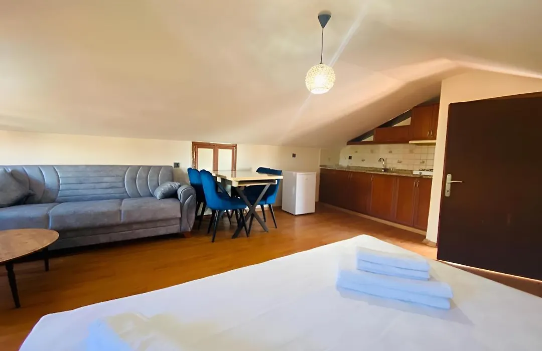 Apartment In Oeluedeniz-1