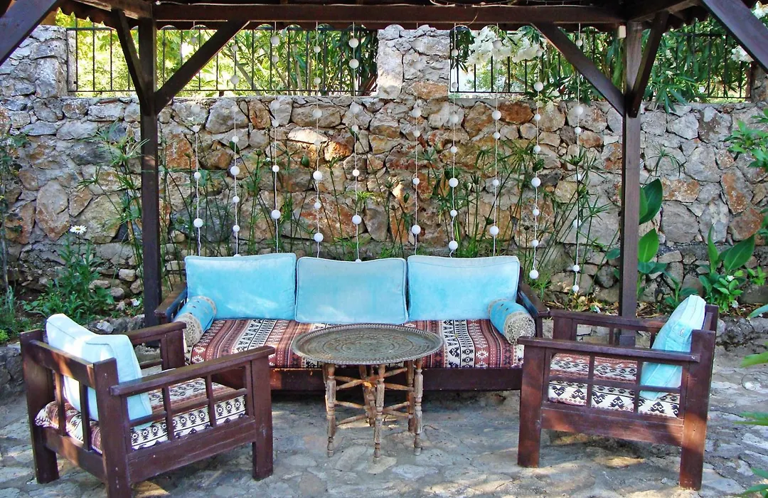 Villa Rhapsody Pension-1
