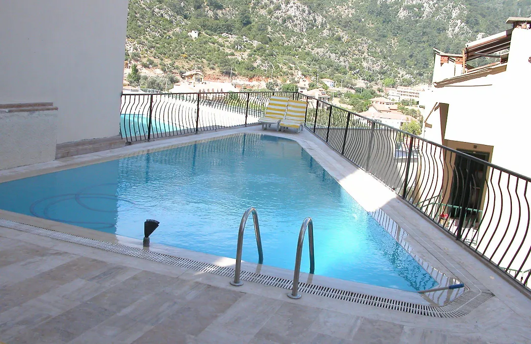Es Apartments-1