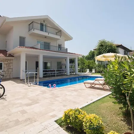 Crescent Twins- Blue Villa-2