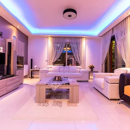 Villa Paris Marmaris Daily Weekly Rentals-2