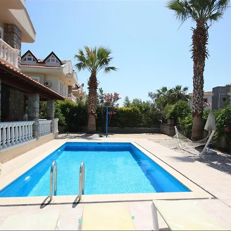 Lebrentals Tina Villas-2