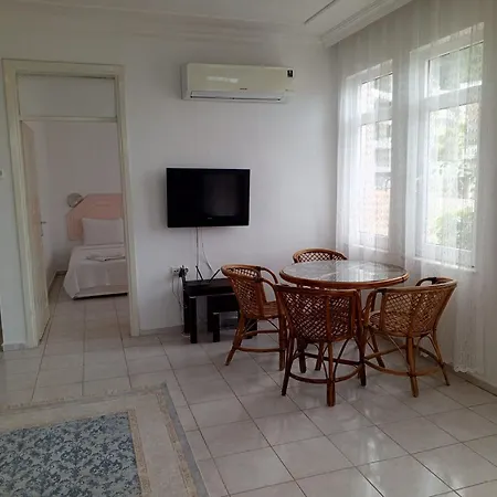 Pembe Koesk Apart Otel-2
