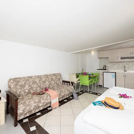 Grand Prestige Hotel-3