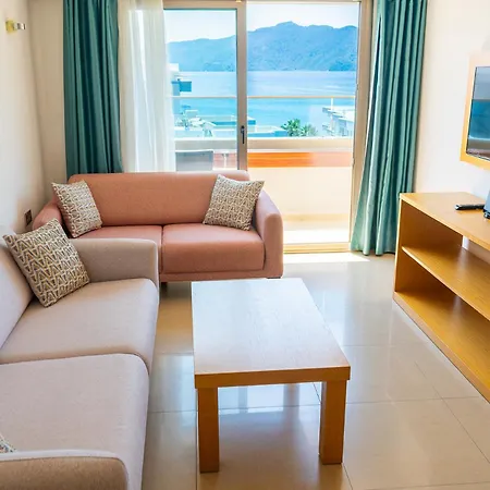 Aurasia Design Hotel-3