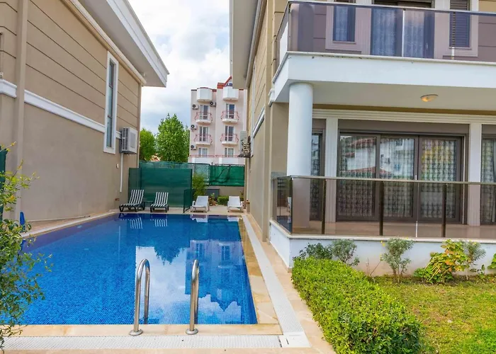Privates Villa Gunes Icmeler Shared Pool Marmaris