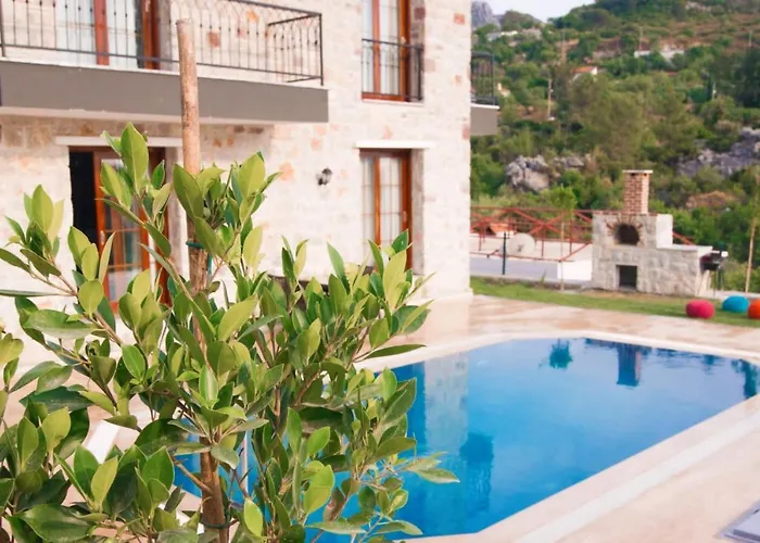Villa Buse Sogut / Marmaris Daily Weekly Rentals met een Zwembad