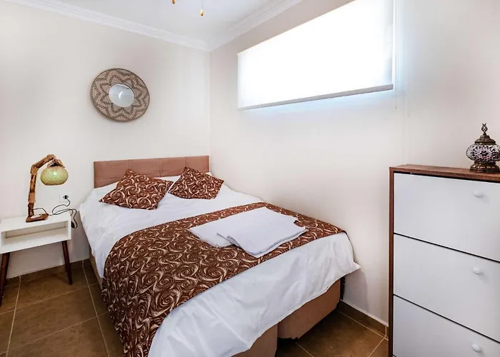 Villa Great House With Shared Pool And Balcony In Gocek Göcek