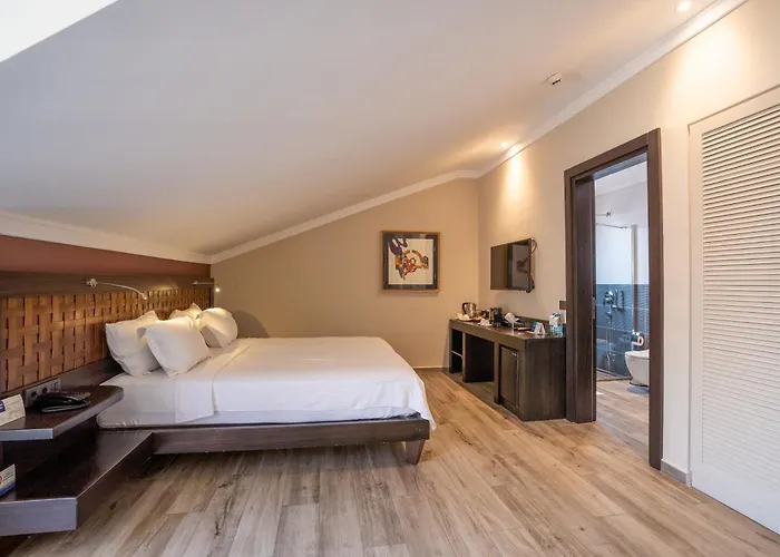Resa Hotel Goecek
