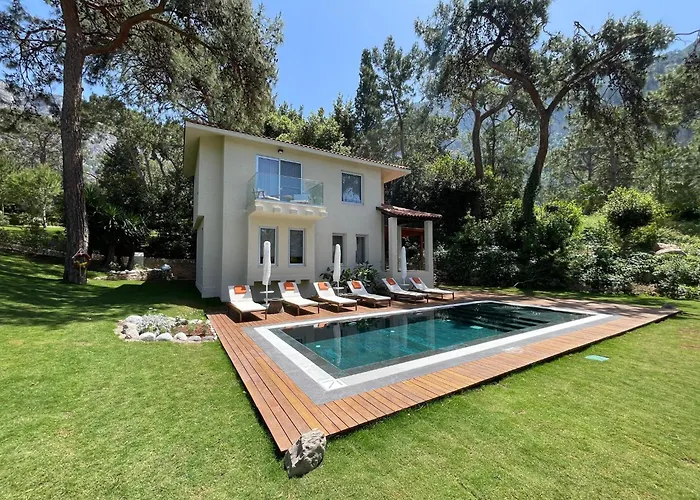Oludeniz Hotels With Pool