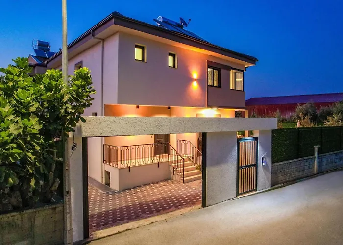 Villa Almilalin 6 Bedroom Holiday Villa For Rent In Ölüdeniz