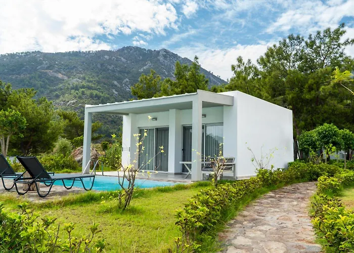 Z-Villas Beach Hotel Турунч