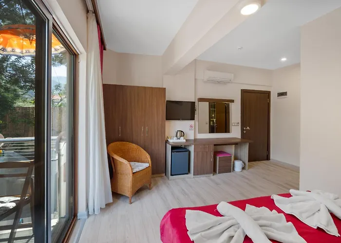 Eden Pyara Hotel Turunç