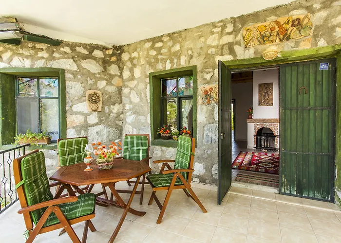 Haustierfreundliches Bed and Breakfast Otantik Tas Ev Dalaman