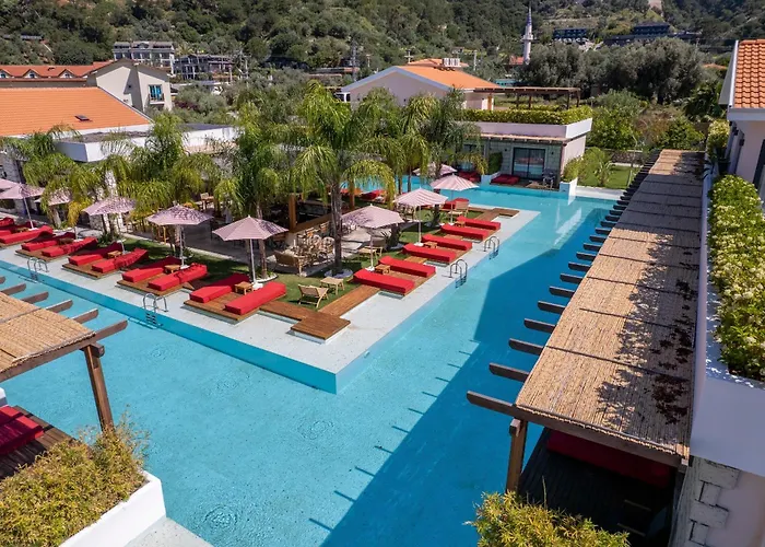 Pet friendly The Pearl Oeluedeniz Hotel