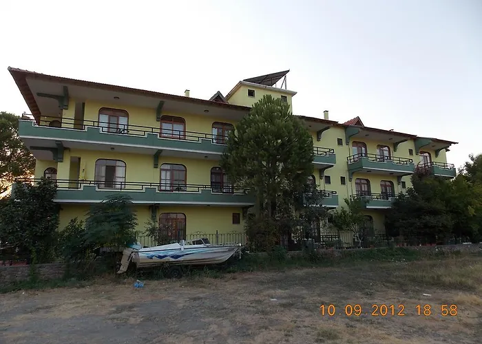 Flora Hotel Köyceğiz