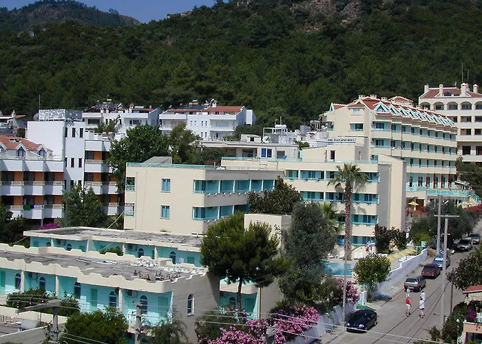 Banu Apts And Studios Armutalan