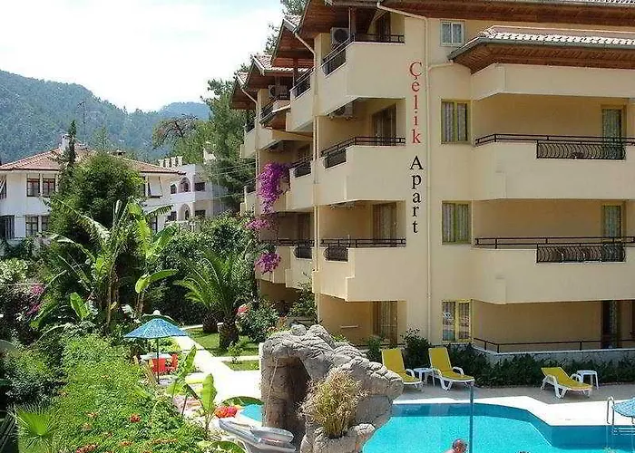 Celik Apartments İçmeler