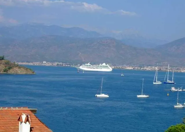 Ferah Hostel Monica'S Place Fethiye