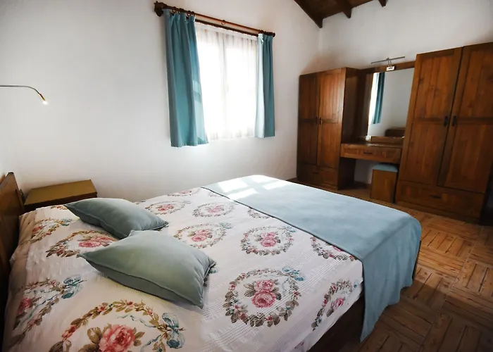 Kay6700 Villa Malhun 2 Bedrooms Ölüdeniz met een Zwembad